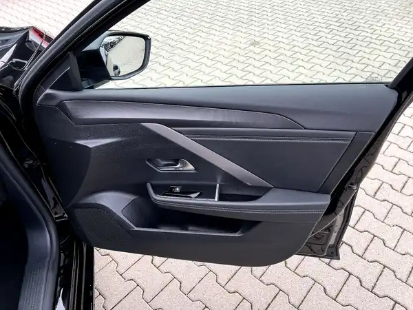 OPEL ASTRA (22/29)