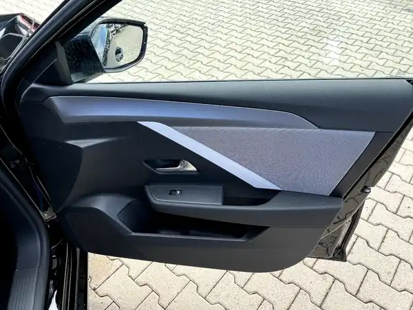 OPEL ASTRA (17/25)