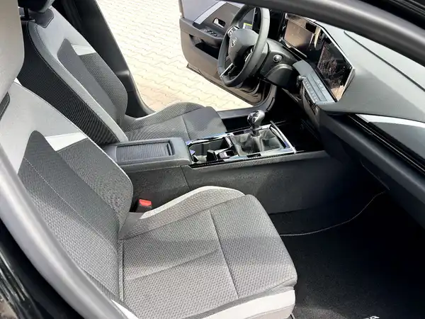 OPEL ASTRA (18/25)