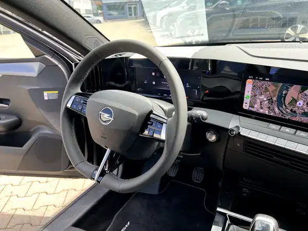 OPEL ASTRA (24/25)