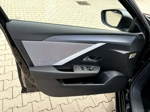 OPEL ASTRA (9/25)