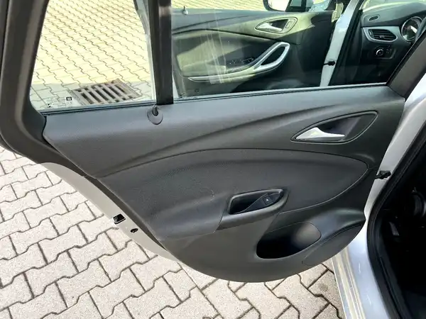 OPEL ASTRA (11/26)