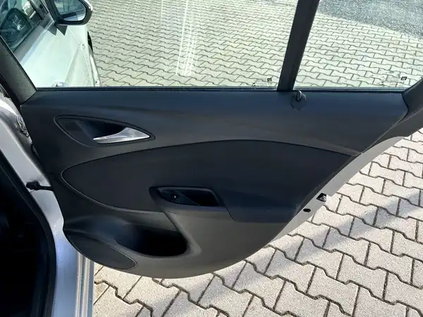 OPEL ASTRA (14/26)