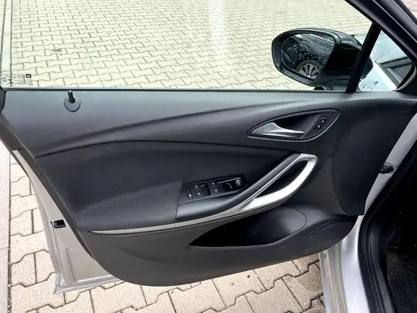 OPEL ASTRA (11/27)