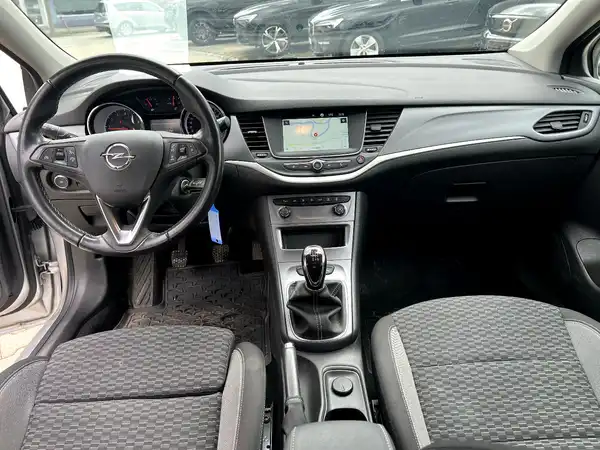 OPEL ASTRA (18/27)