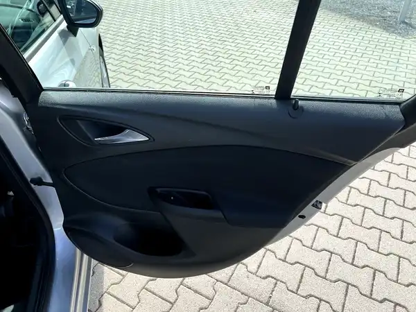 OPEL ASTRA (14/26)
