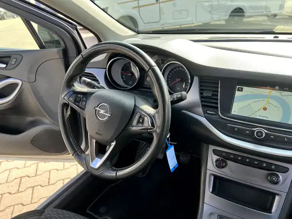 OPEL ASTRA (25/26)