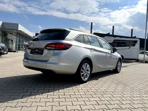 OPEL ASTRA (4/26)