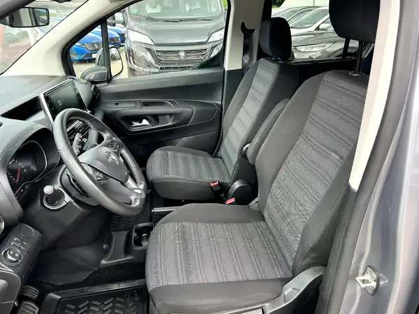 OPEL COMBO (8/25)