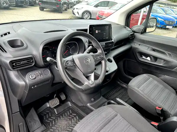 OPEL COMBO (9/25)