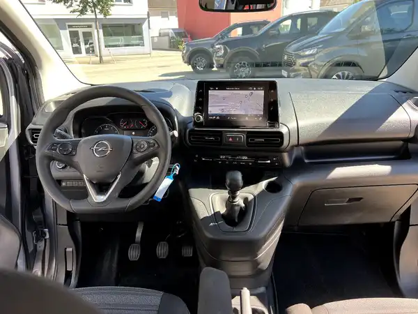 OPEL COMBO (17/25)