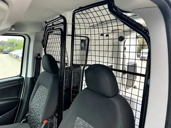 OPEL COMBO (12/27)