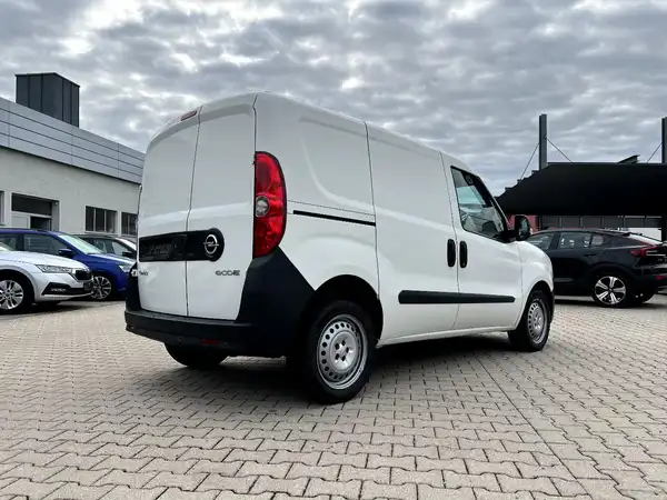 OPEL COMBO (4/27)