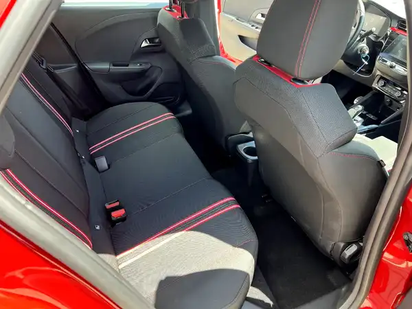 OPEL CORSA (15/27)