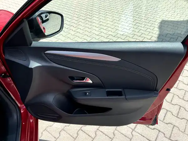OPEL CORSA (19/27)