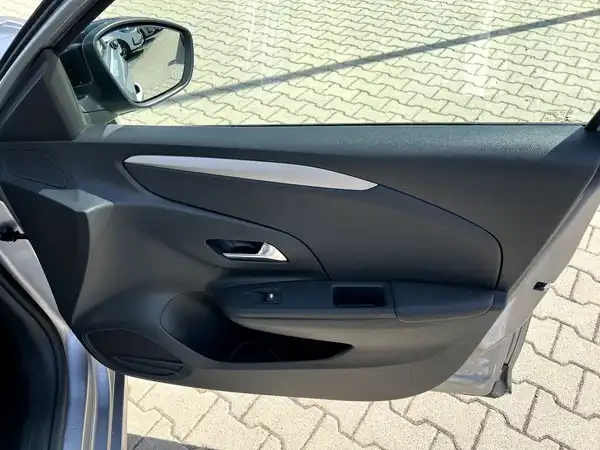 OPEL CORSA (19/26)