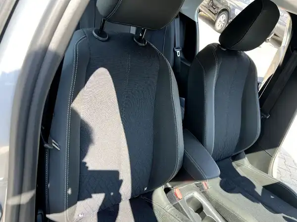 OPEL CORSA (21/26)
