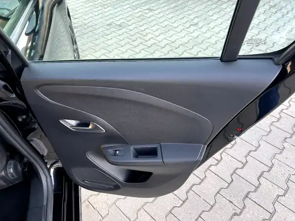 OPEL CORSA (13/26)