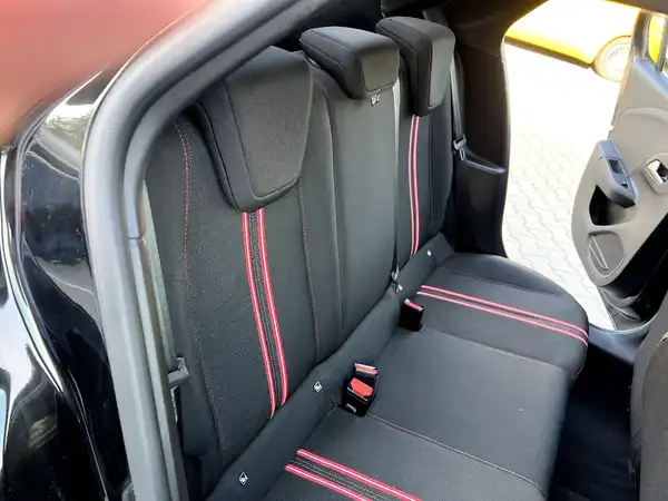 OPEL CORSA (15/26)