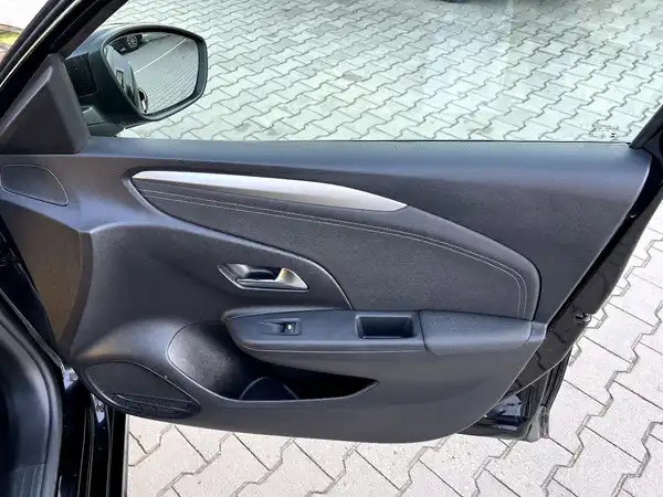 OPEL CORSA (18/26)