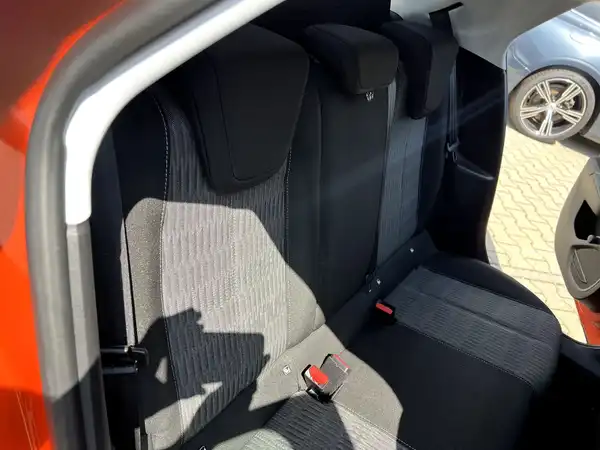 OPEL CORSA (16/25)
