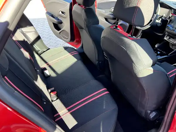 OPEL CORSA (15/26)
