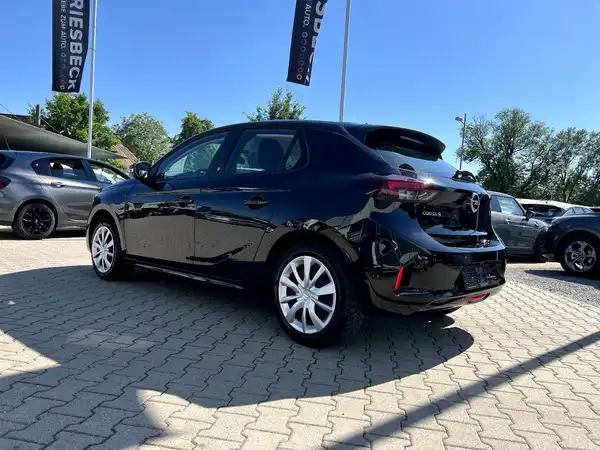 OPEL CORSA (2/26)
