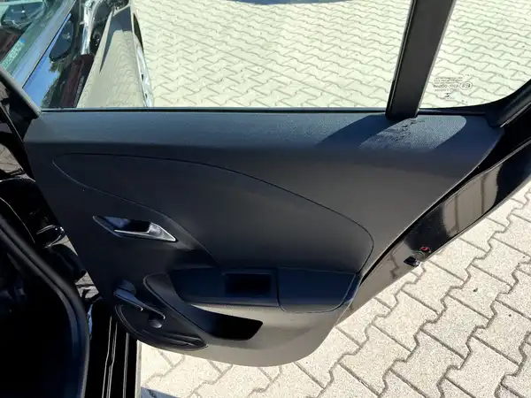 OPEL CORSA (14/26)
