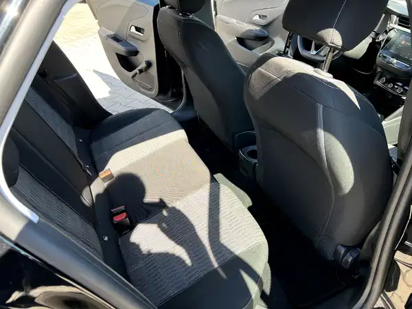 OPEL CORSA (15/26)