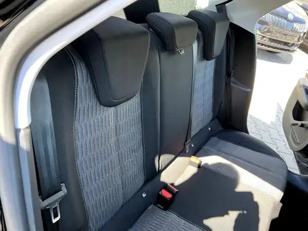 OPEL CORSA (16/26)