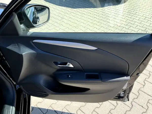 OPEL CORSA (19/26)