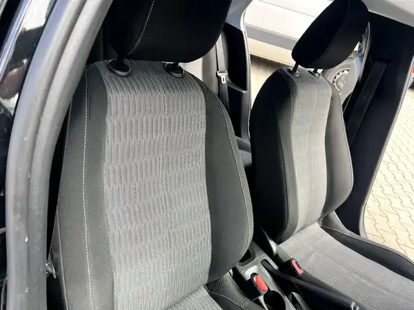 OPEL CORSA (20/24)