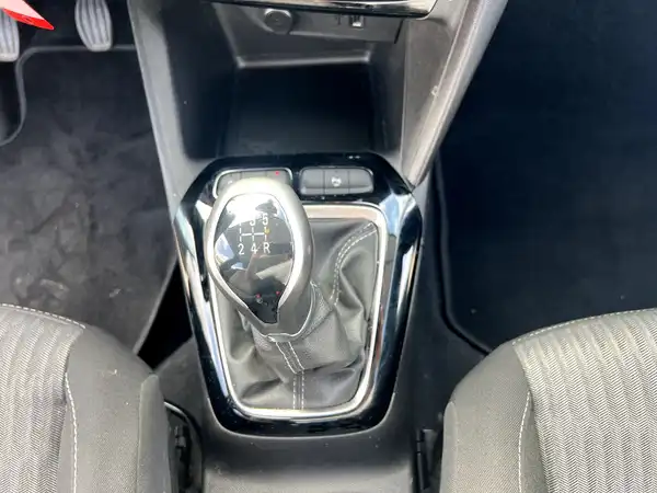 OPEL CORSA (21/24)