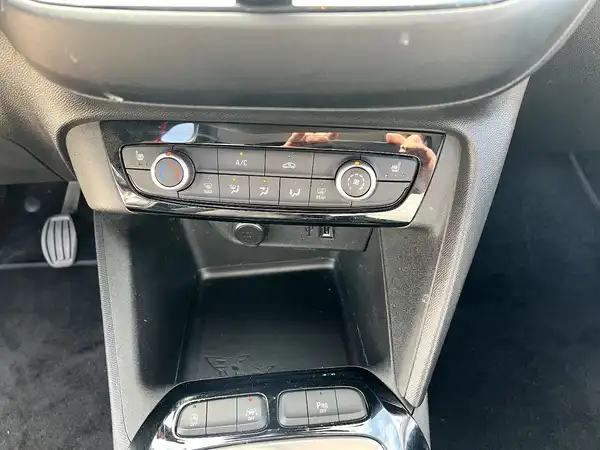OPEL CORSA (22/24)