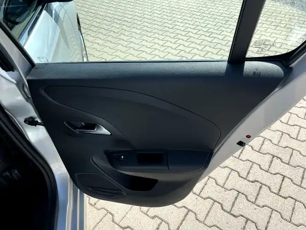 OPEL CORSA (14/26)