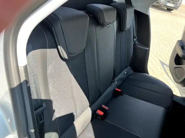 OPEL CORSA (16/26)