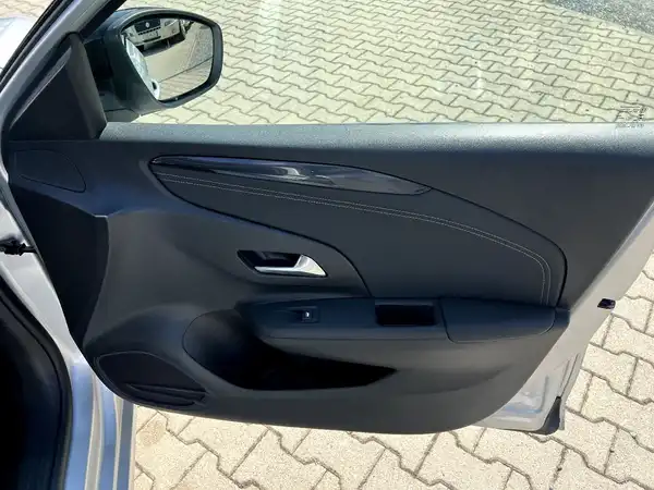 OPEL CORSA (19/26)