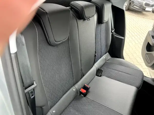OPEL CORSA (16/26)