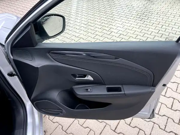 OPEL CORSA (19/26)