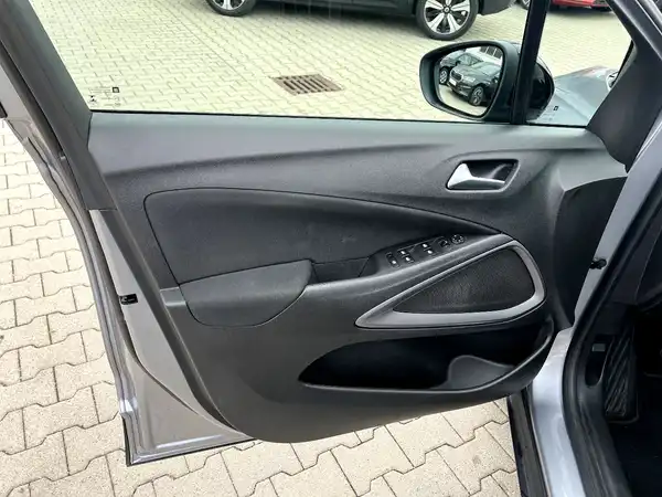 OPEL CROSSLAND (10/26)