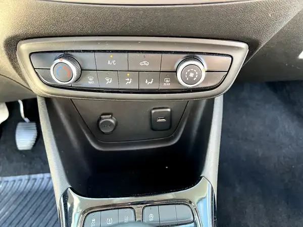 OPEL CROSSLAND (23/26)