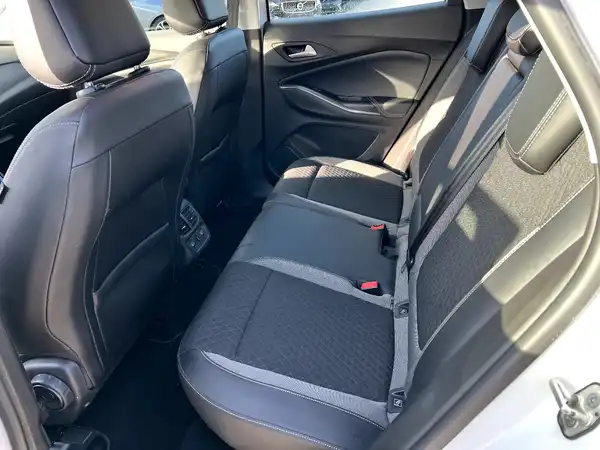 OPEL GRANDLAND (12/27)