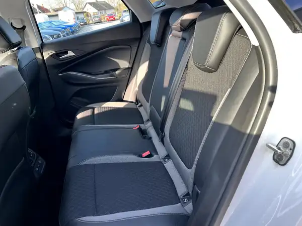 OPEL GRANDLAND (13/27)