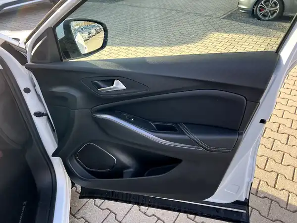 OPEL GRANDLAND (20/27)