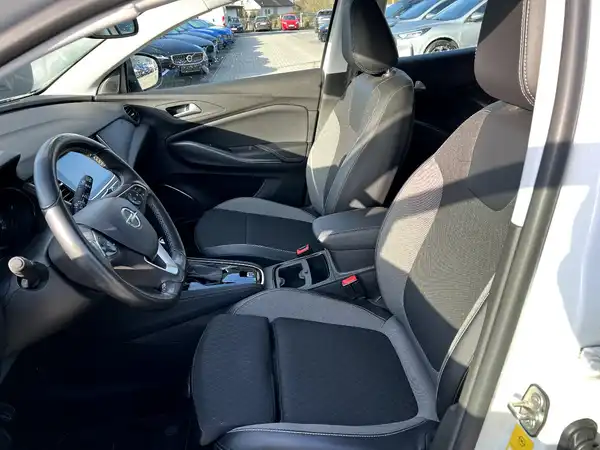 OPEL GRANDLAND (8/27)