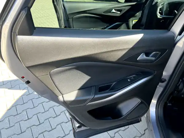 OPEL GRANDLAND (11/27)