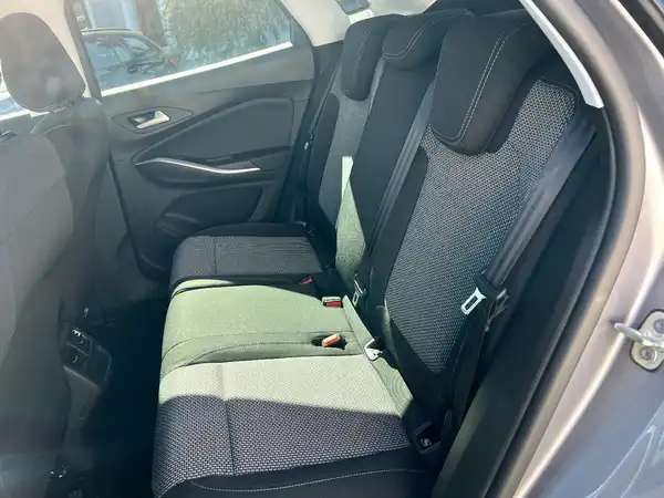 OPEL GRANDLAND (13/27)