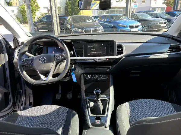 OPEL GRANDLAND (18/27)