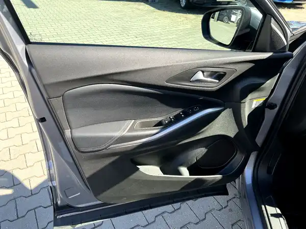 OPEL GRANDLAND (10/27)