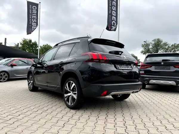 PEUGEOT 2008 (2/24)